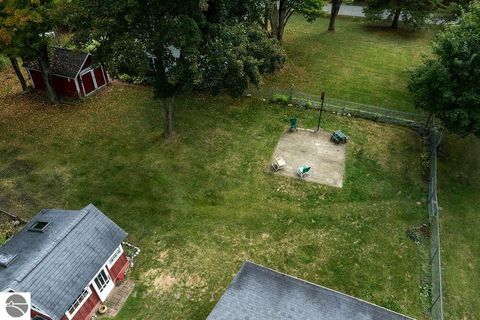 Tiny photo for 1227 E Washington Road, Farwell, MI 48622 (MLS # 1942823)