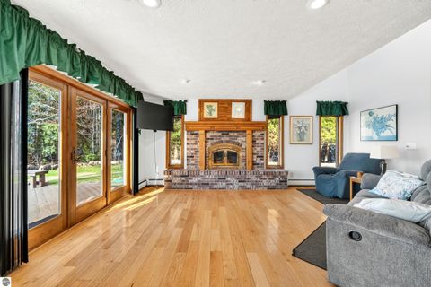 Tiny photo for 93 County Road 441, Manistique, MI 49854 (MLS # 1945464)