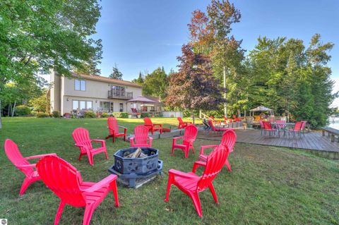 Tiny photo for 93 County Road 441, Manistique, MI 49854 (MLS # 1945464)