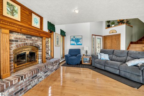Tiny photo for 93 County Road 441, Manistique, MI 49854 (MLS # 1945464)