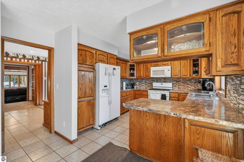 Tiny photo for 93 County Road 441, Manistique, MI 49854 (MLS # 1945464)