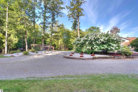 Tiny photo for 93 County Road 441, Manistique, MI 49854 (MLS # 1945464)