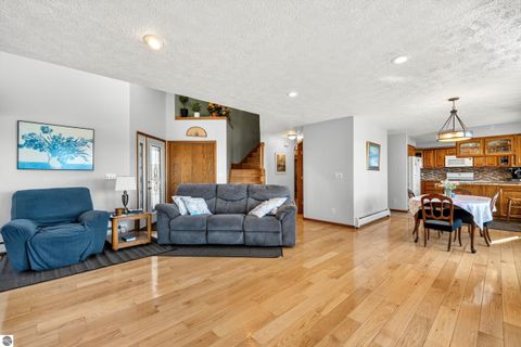 Tiny photo for 93 County Road 441, Manistique, MI 49854 (MLS # 1945464)