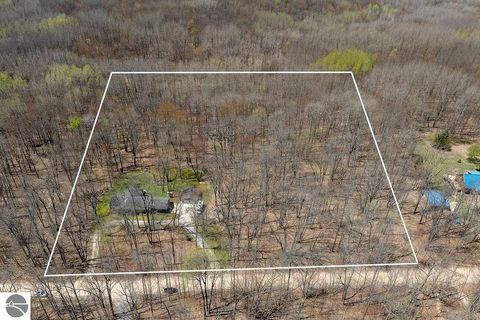 Tiny photo for 2795 Spruce Hill Drive, Farwell, MI 48622 (MLS # 1944736)