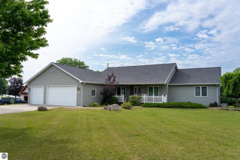 Tiny photo for 1081 Bundy Drive, Lake Isabella, MI 48893 (MLS # 1947546)