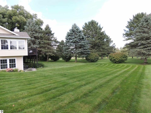 Tiny photo for 1010 Tee Drive, Lake Isabella, MI 48893 (MLS # 1950544)