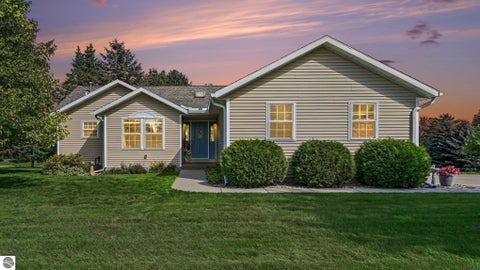 Tiny photo for 1010 Tee Drive, Lake Isabella, MI 48893 (MLS # 1950544)