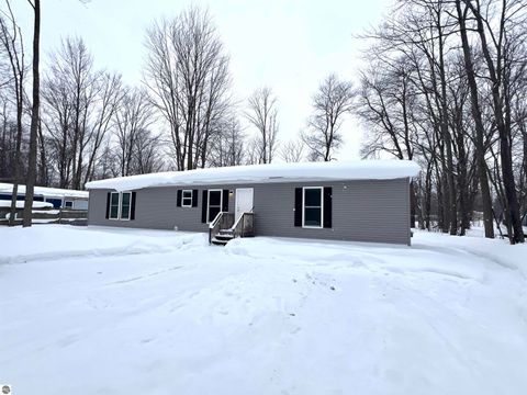 Tiny photo for 3437 US-131 N, Kalkaska, MI 49646 (MLS # 1942094)