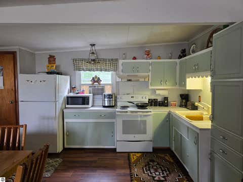 Tiny photo for 8221 Avalon Drive, Hale, MI 48739 (MLS # 1947561)