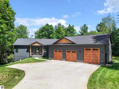 Photo of 677 Blueberry Ridge, Traverse City, MI 49685 (MLS # 1947011)