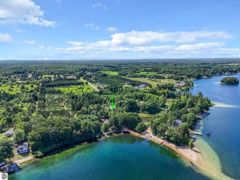 Tiny photo for 677 Blueberry Ridge, Traverse City, MI 49685 (MLS # 1947011)