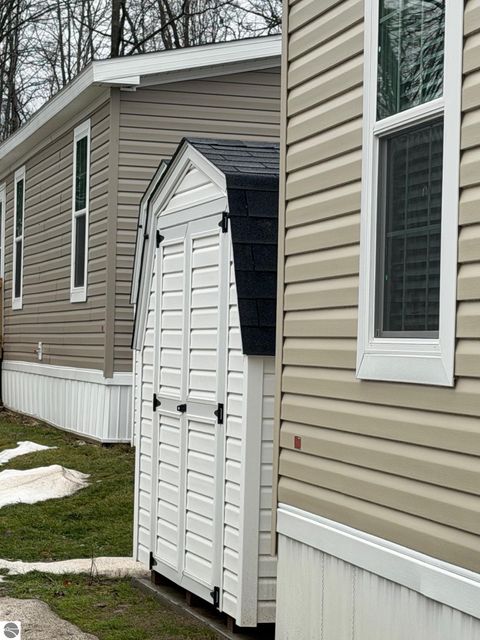 Tiny photo for 1211 Wellington Drive, Mt Pleasant, MI 48858 (MLS # 1942438)