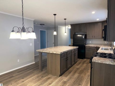 Tiny photo for 1211 Wellington Drive, Mt Pleasant, MI 48858 (MLS # 1942438)