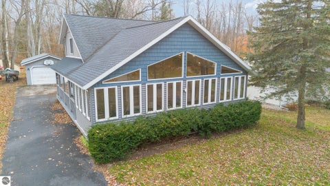 Photo of 7549 Hillsdale Drive, Hale, MI 48739 (MLS # 1950900)
