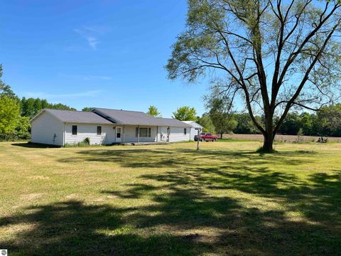 Photo of 2600 W Schmeid Road, Six Lakes, MI 48886 (MLS # 1946078)