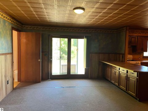 Tiny photo for 2600 W Schmeid Road, Six Lakes, MI 48886 (MLS # 1946078)