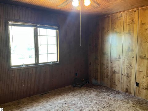 Tiny photo for 2600 W Schmeid Road, Six Lakes, MI 48886 (MLS # 1946078)