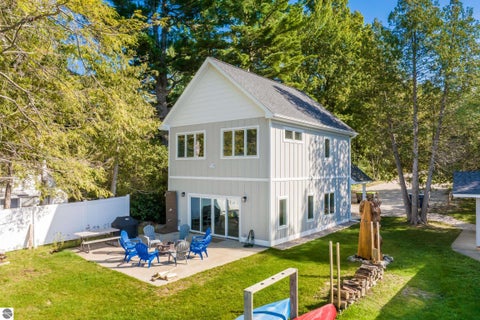 Tiny photo for 560 E Harbor Highway, Maple City, MI 49664 (MLS # 1951037)