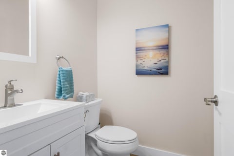 Tiny photo for 560 E Harbor Highway, Maple City, MI 49664 (MLS # 1951037)