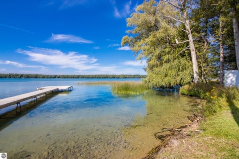 Tiny photo for 560 E Harbor Highway, Maple City, MI 49664 (MLS # 1951037)
