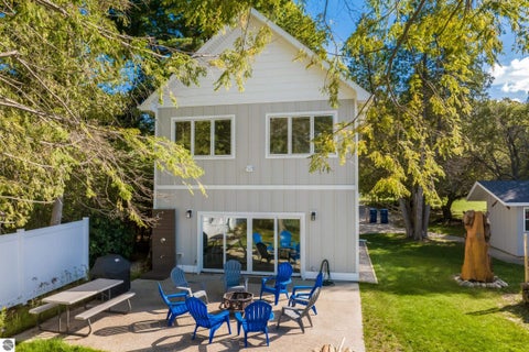 Tiny photo for 560 E Harbor Highway, Maple City, MI 49664 (MLS # 1951037)