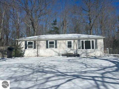 Tiny photo for 4805 Chippewa Road, Oscoda, MI 48750 (MLS # 1942987)
