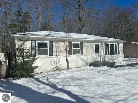 Tiny photo for 4805 Chippewa Road, Oscoda, MI 48750 (MLS # 1942987)