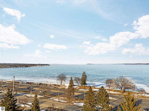 Tiny photo for 722 Randolph Street, Traverse City, MI 49684 (MLS # 1942828)