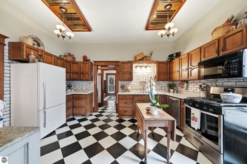 Tiny photo for 202 Stimson Street, Cadillac, MI 49601 (MLS # 1949291)