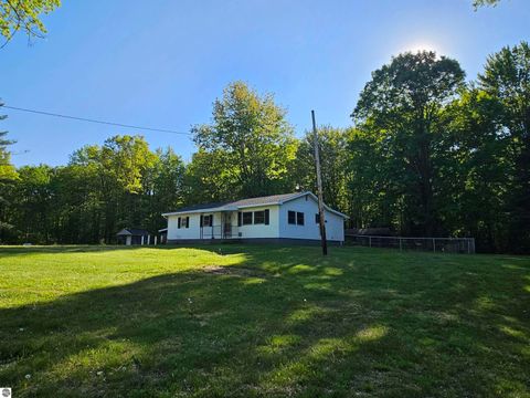 Tiny photo for 4774 S Lachance Road, Lake City, MI 49651 (MLS # 1945887)