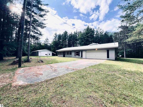 Tiny photo for 5905 E Moorestown Road, Lake City, MI 49651 (MLS # 1946943)