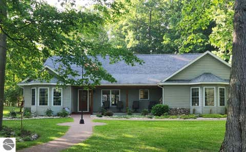 Photo of 3250 Juniper Drive, Farwell, MI 48622 (MLS # 1948884)