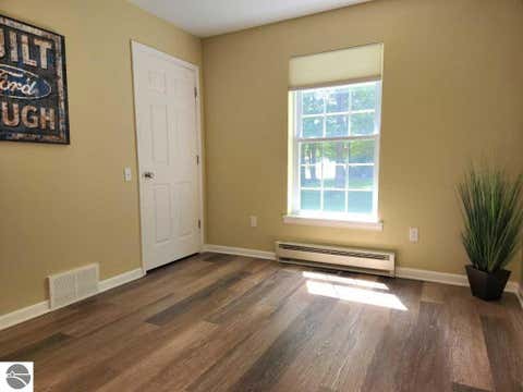 Tiny photo for 3250 Juniper Drive, Farwell, MI 48622 (MLS # 1948884)