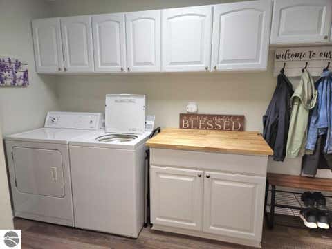 Tiny photo for 3250 Juniper Drive, Farwell, MI 48622 (MLS # 1948884)