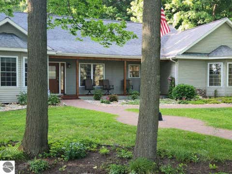 Tiny photo for 3250 Juniper Drive, Farwell, MI 48622 (MLS # 1948884)