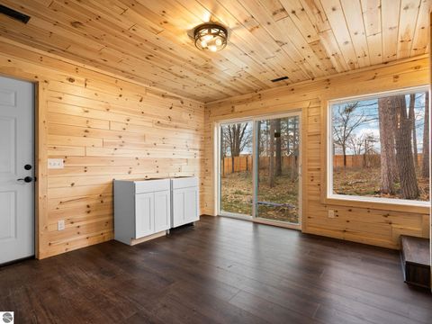 Tiny photo for 602 S King Street, Lake City, MI 49651 (MLS # 1944272)