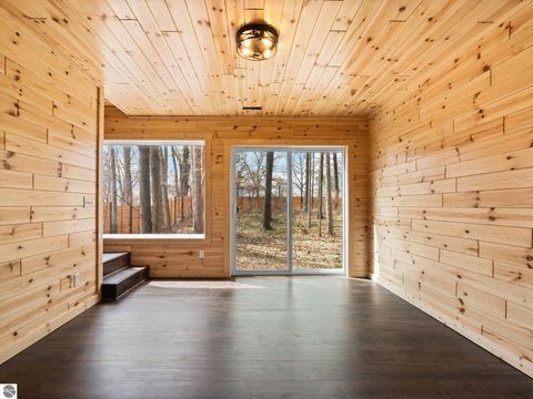 Tiny photo for 602 S King Street, Lake City, MI 49651 (MLS # 1944272)