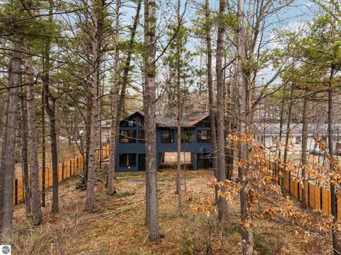 Tiny photo for 602 S King Street, Lake City, MI 49651 (MLS # 1944272)