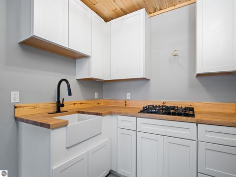 Tiny photo for 602 S King Street, Lake City, MI 49651 (MLS # 1944272)