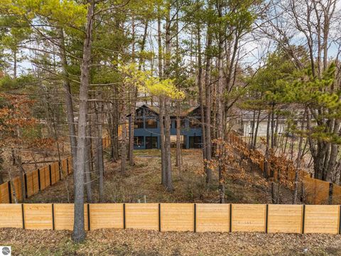 Tiny photo for 602 S King Street, Lake City, MI 49651 (MLS # 1944272)