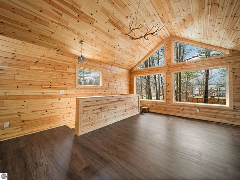 Tiny photo for 602 S King Street, Lake City, MI 49651 (MLS # 1944272)