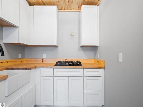 Tiny photo for 602 S King Street, Lake City, MI 49651 (MLS # 1944272)