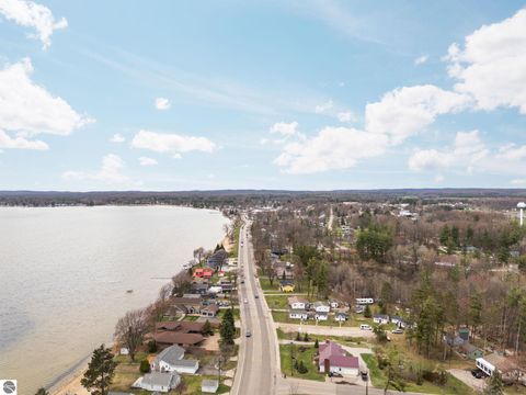 Tiny photo for 602 S King Street, Lake City, MI 49651 (MLS # 1944272)