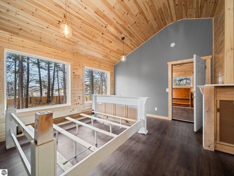 Tiny photo for 602 S King Street, Lake City, MI 49651 (MLS # 1944272)