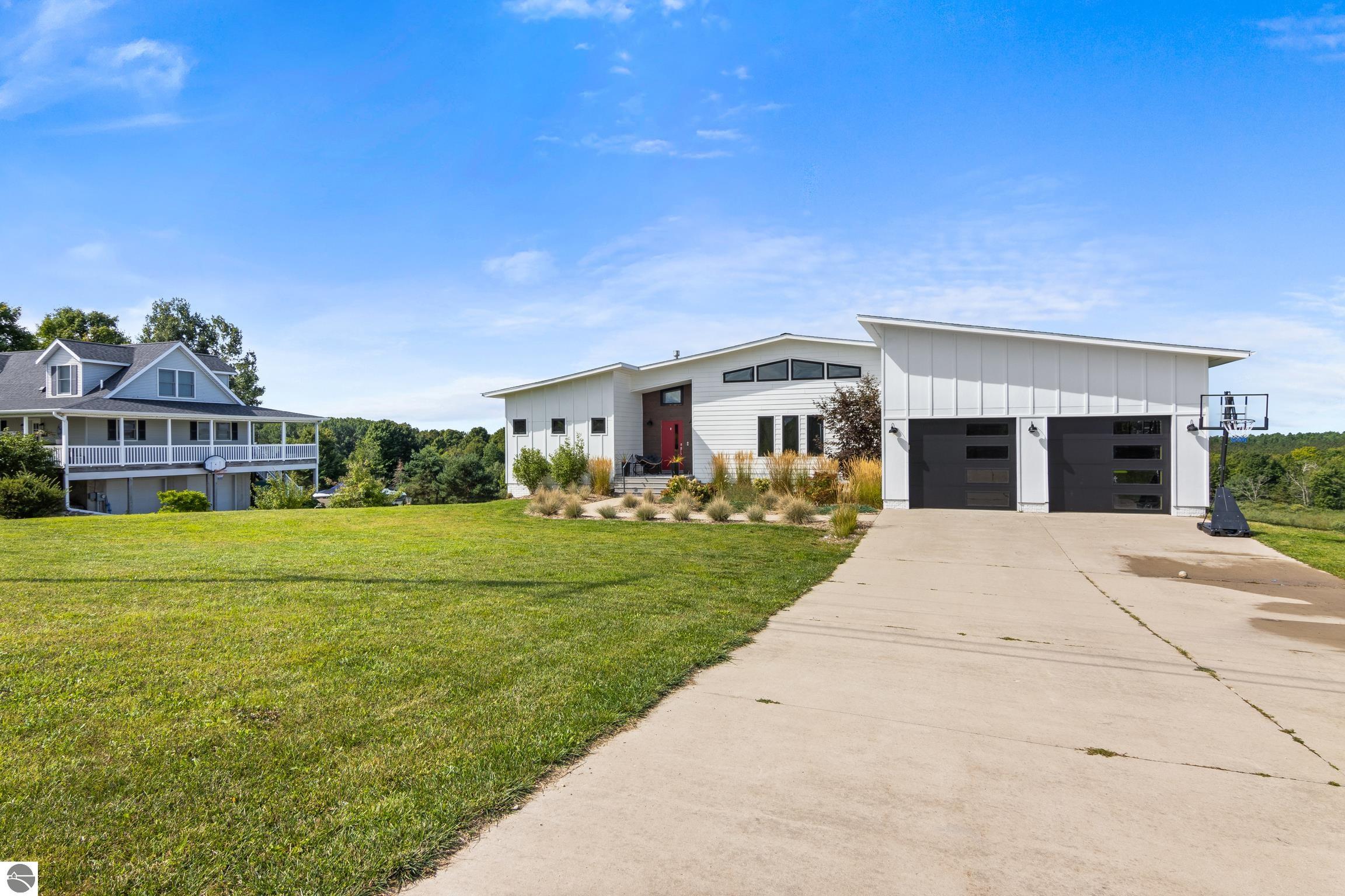 5705 Farrell Road - Photo 3