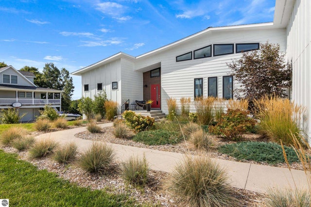5705 Farrell Road