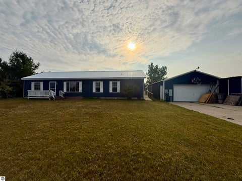 Photo of 5202 Kellie Street, Mesick, MI 49668 (MLS # 1949279)