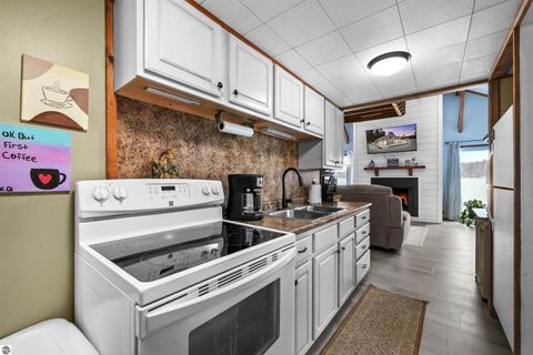 Tiny photo for 2183 Wenonah Trail, Lake City, MI 49651 (MLS # 1942128)