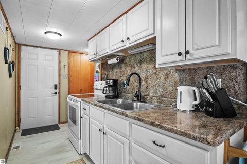 Tiny photo for 2183 Wenonah Trail, Lake City, MI 49651 (MLS # 1942128)