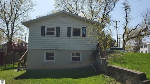 Tiny photo for 318 N Stewart Avenue, Fremont, MI 49412 (MLS # 1944150)